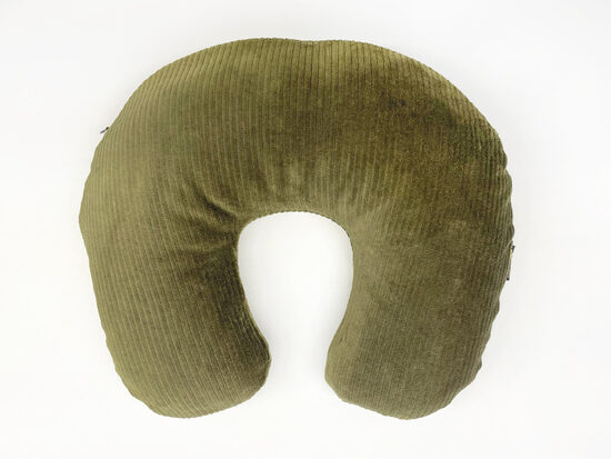 Kakla spilvens ar griķu sēnalām, velūra apvalks